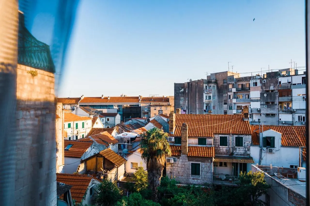 Apartment Sol-1 In Old Part Of City Centar